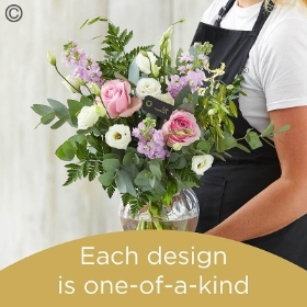 Florist choice INCLUDING VASE